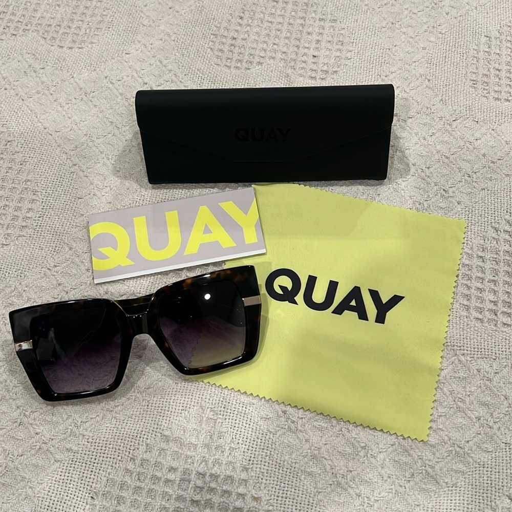 QUAY NOTORIOUS SUNGLASSES